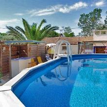 Air-conditioned villa with pool in Cap d'Agde