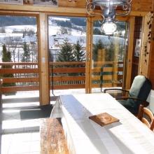 Independent chalet in Foncine-le-Haut overlooking the ski slopes